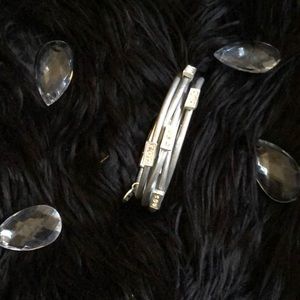 Silver metallic BLING magnetic clasp bracelet🔳